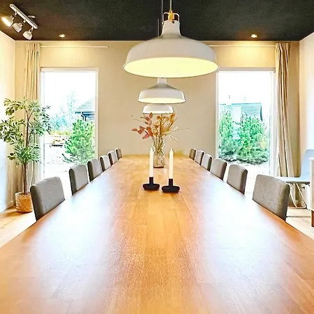 14 Person In Vaeggerlose-by Traum * Bøtø By