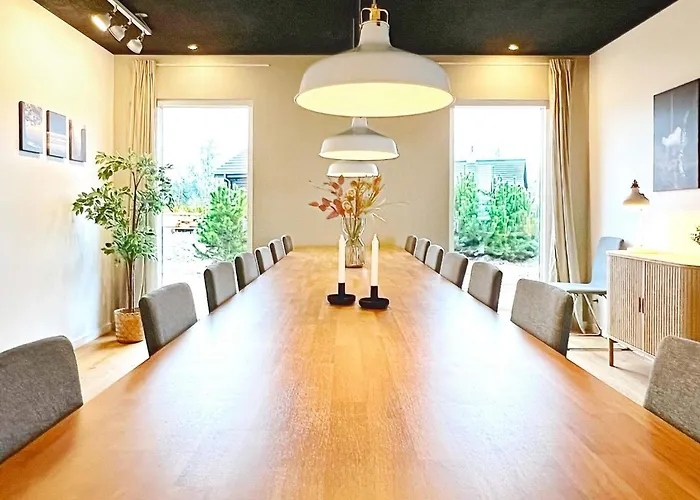 14 Person In Vaeggerlose-by Traum * Bøtø By