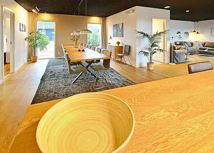 14 Person In Vaeggerlose-by Traum Bøtø By